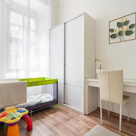 Erika'S Downtown Home Budapest Exterior photo